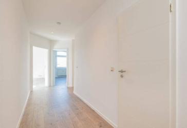 Schicke 2,5-Zimmer-Altbau-Whg., mit schöner Küche, WG-geeignet, ESA Stadtmitte
