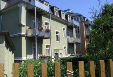 Schicke 2- Zimmer Dachgeschoßwohnung zu vermieten