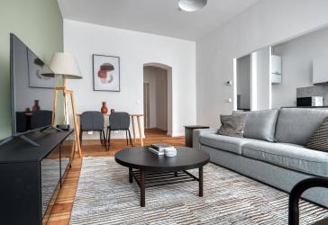 Hochwertig ausgestattete 1 Zimmer Wohnung in toller Lage neben der Spree.