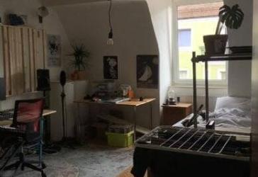 Wunderschöne zentral gelegene 4 Zimmer Altbauwohnung
