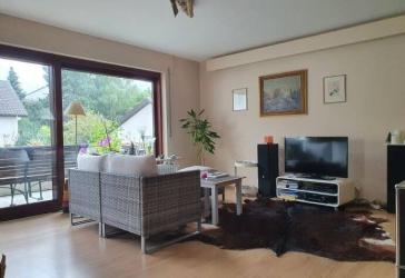 Helle, großzügige 3,5 Zimmerwohnung in ruhiger, zentraler Lage