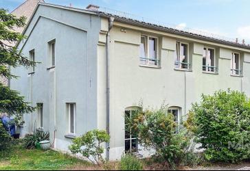 ETW-PAKET: REIHENHAUS MIT ZWEI VERMIETETEN EINHEITEN