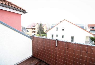 Wohnen auf zwei Etagen - 4-Zimmer-Traumwohnung mit Balkon und Stellplatz
