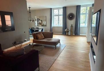 3. Zimmer Luxus Apartment, möbliert, Concierge Service, Sauna, Fitness etc