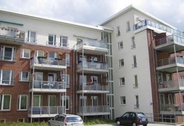 Kiel-Elmschenhagen: 3-Zi.-WE mit Balkon in schöner Wohngegend. Achtung: Aussagekräftige Bewerbung mit Telefonnummer notwendig!!!