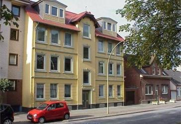 4 Zimmerwohnung mit Wintergarten + Gartenanteil