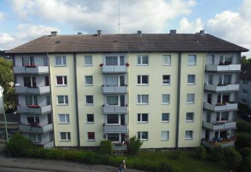 4-Zimmer-Wohnung mit Balkon, Aufzug im Haus