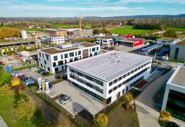 Teilbare, moderne Neubau-Büroflächen Am Oberfeld zu vermieten!