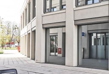 Moderne, helle Gewerbefläche
