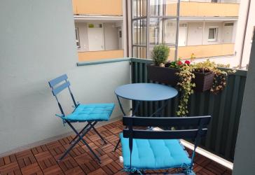 Exklusive 65 m², 3-Zimmer-Whg, renoviert, WG-geeignet, mit Balkon und Einbauküche in Nürnberg, Steinbühl