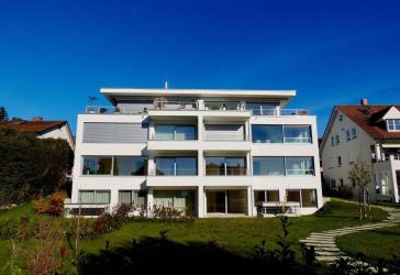 TOP-PREIS! Große Traumwohnung mit Seeblick