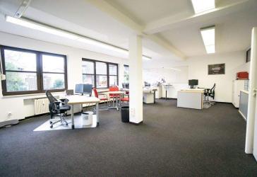 Krefeld-Bockum: Büro im Erdgeschoss in guter Lauflage zu mieten!