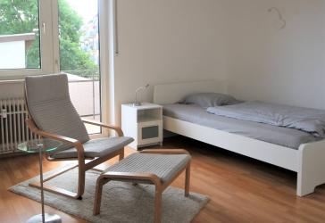 **Großes WG Zimmer mit Balkon - All inklusive- in Saarbrücken**