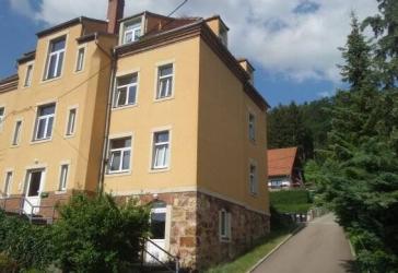 Vermietetes 6-Familienhaus in Südhang-Lage in Schmiedeberg zu verkaufen