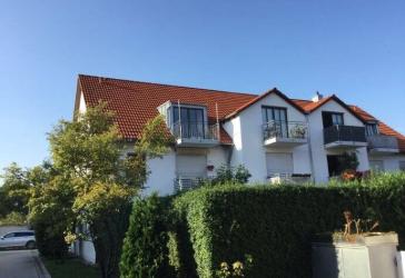 Helle 2 Zimmer DG Wohnung in kleiner Wohnanlage in Neufahrn bei Freising
