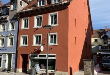 3-Zi Wohnung mit Küche + Balkon in der Innenstadt