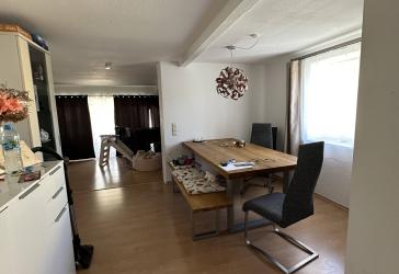 Mietwohnung 100m², Balkon, 3 Zimmer, Einbauküche, zentrumsnah, hell