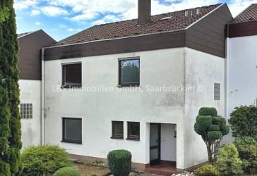 Reihenmittelhaus mit tollem Weitblick und viel Platz für die ganze Familie