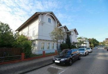 Besonderes Immobilienpaket / 3 ETW + 2 Praxiseinheiten am Kurpark Bad Salzelmen / voll vermietet