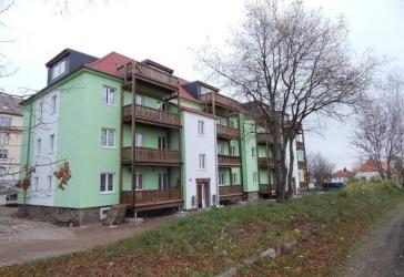 Attraktive Dachgeschoßwohnung mit Balkon - 3-Raum-Wohnung
