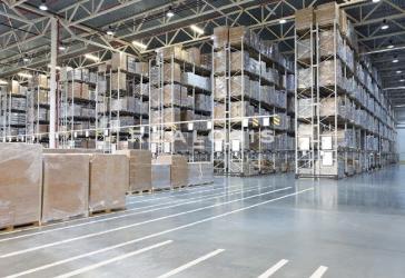KURZANMIETUNG | ca. 10.000 qm Logistik | Rampe + ebenerdig | 12 m UKB!
