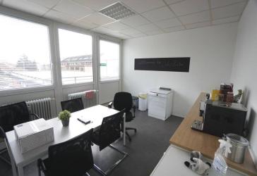 Büro-/ Praxisfläche mit vielfältigen Nutzungsmöglichkeiten!