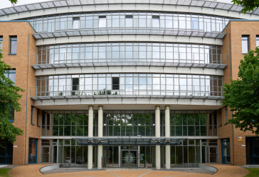 Ihre exklusive Büroetage mit Blick auf die Skyline Düsseldorfs zum einmaligen Sonderpreis!*