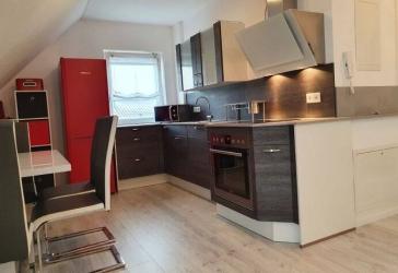Helle, moderne 2-Zimmer-DG-Wohnung in zentraler Lage im Süden von Ingolstadt