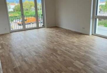 Neubau 3-Zimmer-Wohnung mit Balkon, Kellerabteil und TG-Stellplatz