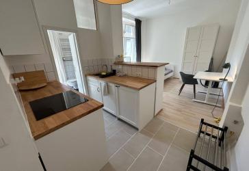 Schönes voll möbliertes Apartment am Tempelhofer Feld