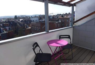 Aachen-Burtscheid: Panorama-Aussicht aus modern möbl. 2-Zi-Whng mit Loggia