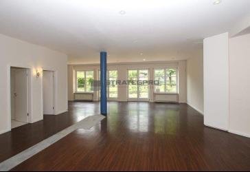 Repräsentative Bürofläche mit herrlichem Blick auf den Neckar aus erster Reihe