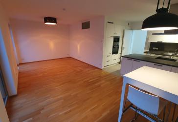 von Privat: 3-Zimmer-Wohnung mit Balkon und Einbauküche :-) ... ab 01.08.2026 verfügbar