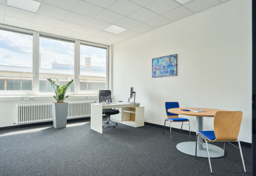 Büro im 1.OG, saniert & zentral mit Top-Ausstattung