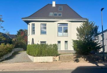 Kiel - 3,5-Zimmer-Wohnung mit Terrasse und EBK