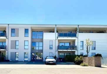 Saarbrücken-Bübingen - Wo Natur und urbanes Wohnen im Einklang sind - Hochwertige 3ZKB WC Loggia und Stellplatz