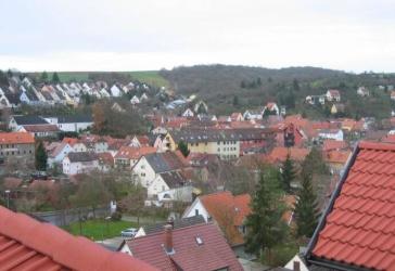 Sonnige 3 Zi-Whg. mit Blick über Versbach