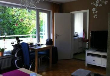 Kurfürstenplatz: voll möbliertes, ruhiges, helles und zentral gelegenes Appartment in Schwabing auch auf Zeit zu vermieten