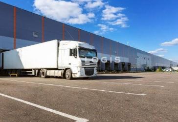 FLEXIBLE ANMIETUNG | ca. 8.000 qm Logistik | Rampe + ebenerdig | 12 m UKB!