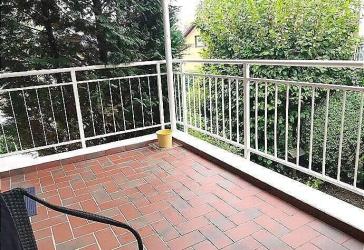 Möblierte 1-Zimmer-Wohnung / Süd- Balkon/ offene EBK / ab sofort/ nur an eine Person(NR) Warmmiete 1.210,00 Euro/Monat inkl. PKW-Stellplatz