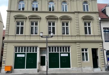 Erstbezug Hochwertig 3 Zimmer Parkett Balkon Zentrum Dachgeschoß