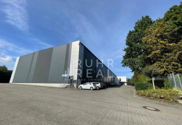 Provisionsfrei: Hochmoderne Lager- & Produktionshalle | außergewöhnliche Ausstattung | an der A44