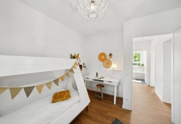 Elegantes und modernes Eigenheim mit schönem Privatgarten und Dachterrasse