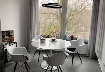 D-Innenstadt: Hochwertig kernsanierte helle, ruhige 2-ZKB-Wohnung mit Wohnküche und SW-Balkon / WG geeignet