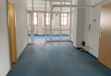 Freiberg* helles Büro in Citylage* Teeküche* gr. Flurbereich für Empfang* WC* Balkon*