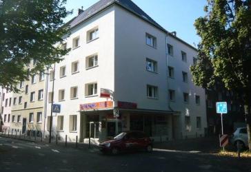 gemütliche 2 Zimmer Wohnung WG tauglich im Dachgeschoss,