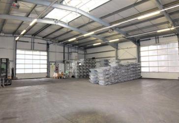 633 m² Lagerhalle in Dinslaken | durchfahrbar | ebenerdige Andienung | RUHR REAL
