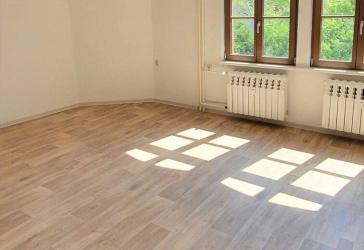 Sonnige preiswerte Gewerberäume In Magdeburg -Neu Neustadt ca.118m2 zu vermieten.