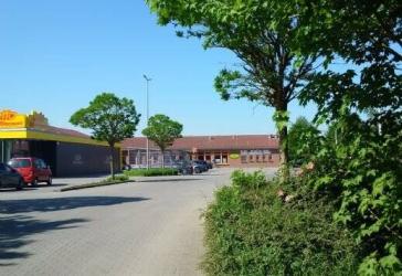 Provisionsfrei mieten! Laden-/Bürofläche in Golzwarden