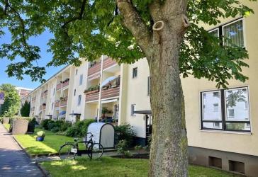 Attraktive ----vermietete -----Eigentumswohnungen in Lörick --- provisionsfrei